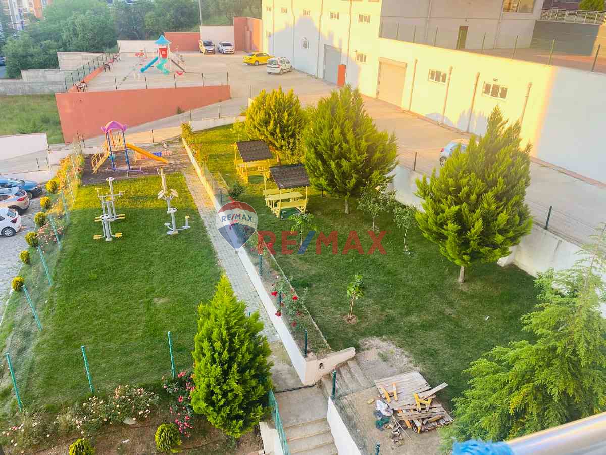 EDIRNE SUNNI GÖLET BÖLGESINDE EBEVEYN BANYOLU 3+1 SATILIK DAIRE