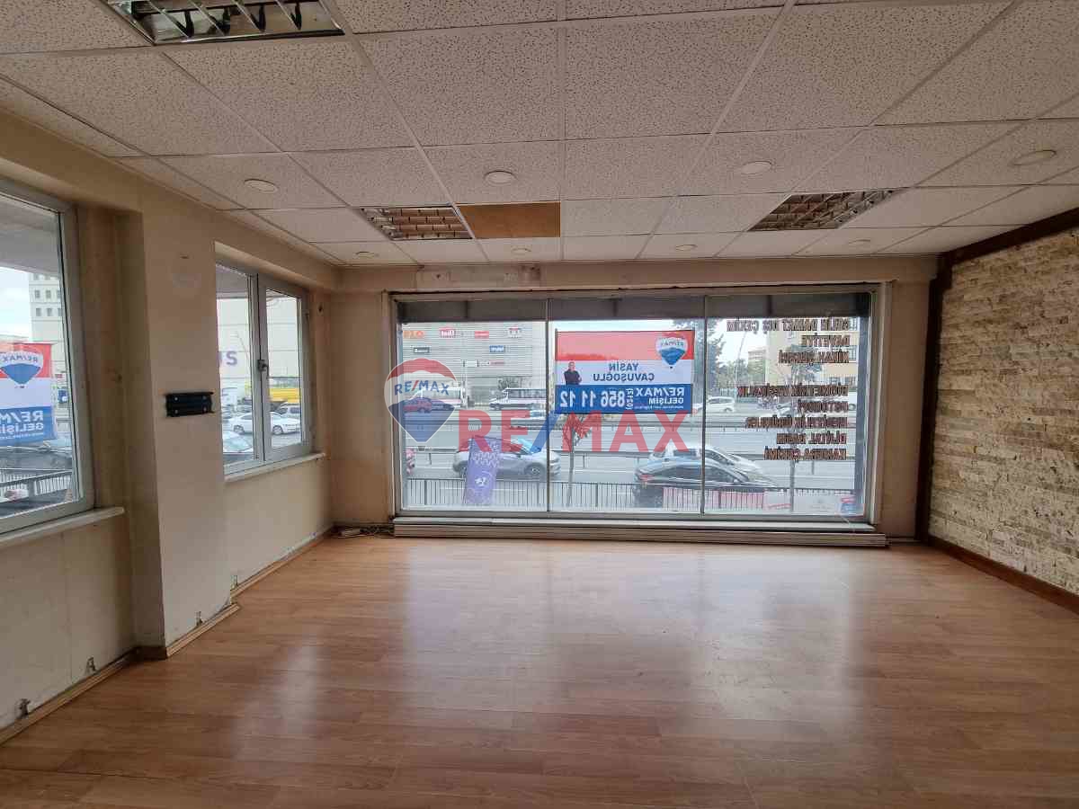 BÜYÜKÇEKMECE E-5 CEPHELİ BRÜT 140M² 1. KAT GENİŞ 2+1 KİRALIK İŞ YERİ