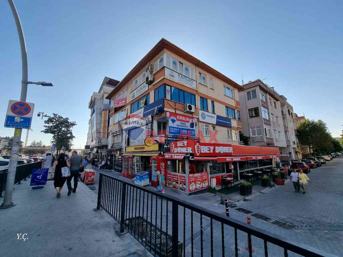 BÜYÜKÇEKMECE E-5 CEPHELİ BRÜT 140M² 1. KAT GENİŞ 2+1 KİRALIK İŞ YERİ