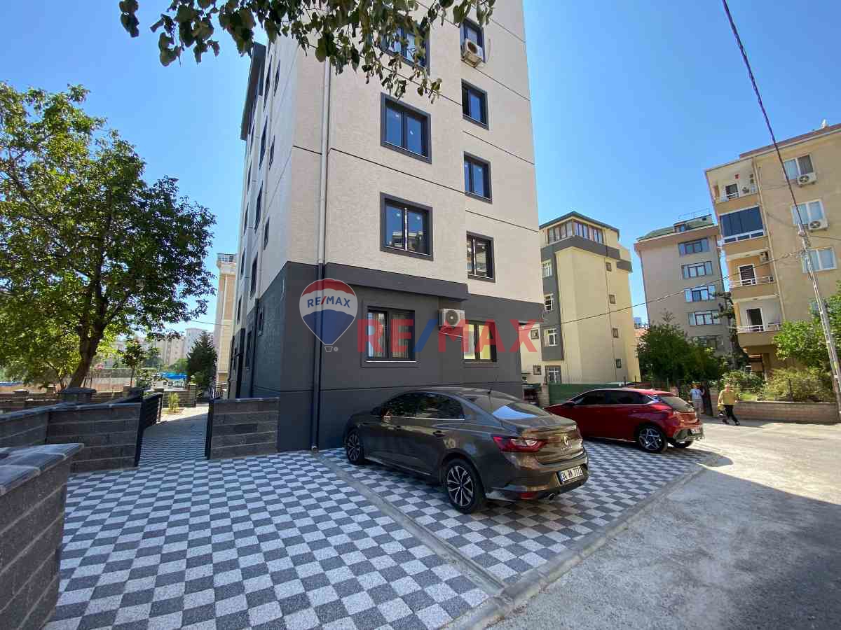 KARTAL | YUNUS MAH. | MERKEZİ KONUMDA | GENİŞ METREKARELİ SATILIK 2+1 YENİ DAİRE |