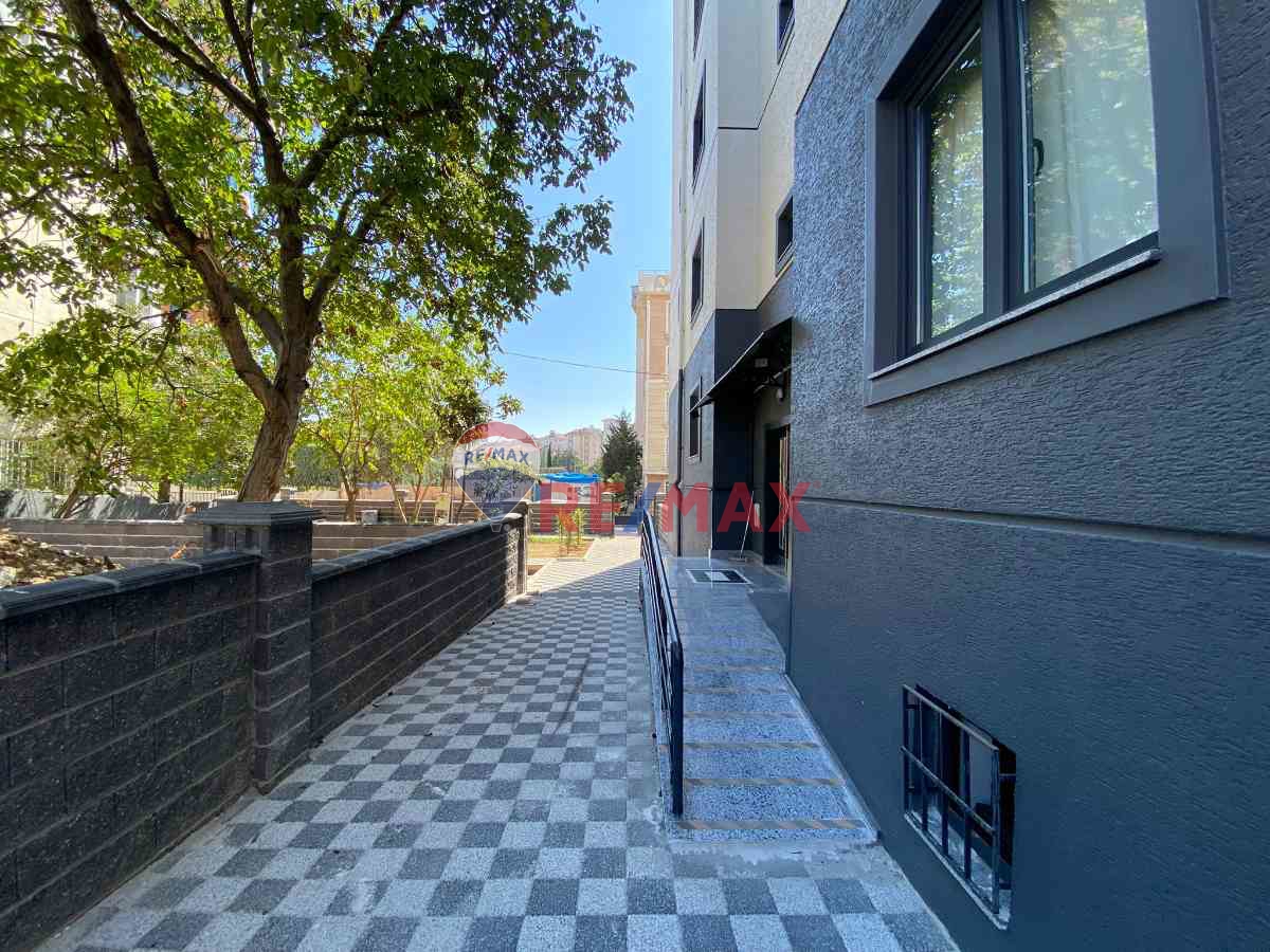 KARTAL | YUNUS MAH. | MERKEZİ KONUMDA | GENİŞ METREKARELİ SATILIK 2+1 YENİ DAİRE |