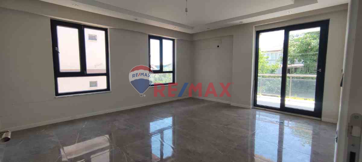 REMAX MODEL'DEN GÖVEÇLIK'DE 138M2 3+1 KİRALIK DAIRE