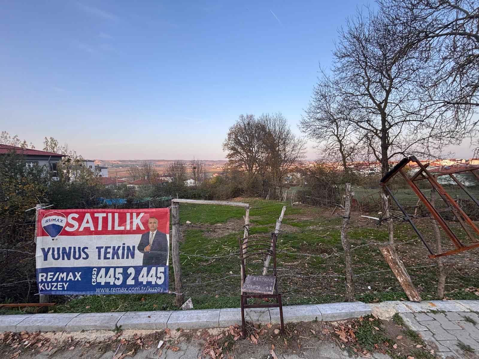REMAX YUNUS TEKİN'DEN LADİK'DE SATILIK ARSA