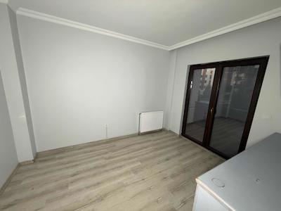 BAŞİSKELE ÜSTPARK YUVACIK SİTESİNDE KUSURSUZ 4+1 SATILIK DAİRE