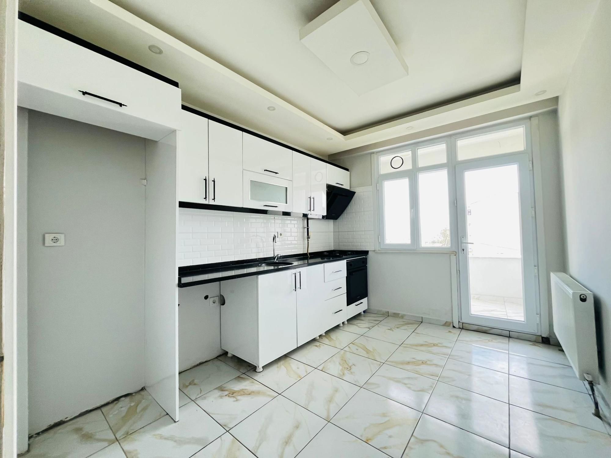 REMAX LAND'TEN ADNAN MENDERES MAHALLESINDE SATILIK 3+1 DAIRE
