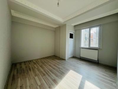 REMAX LAND'TEN ADNAN MENDERES MAHALLESINDE SATILIK 3+1 DAIRE