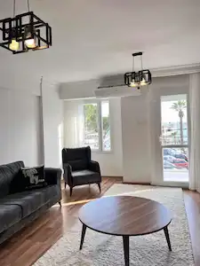 ÇEŞME MERKEZDE DENİZ MANZARALI 3+1 KİRALIK DAİRE