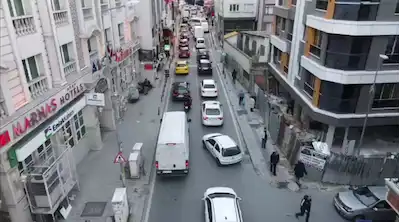 BANKALAR CADDESİNDE KİRALIK KÖŞE BAŞI YENİ YAPI 240 M2 BODRUMLU DÜKKAN