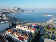 MARINA DA KÖŞE KONUMLU DENIZE SIFIR SATILIK DÜKKAN