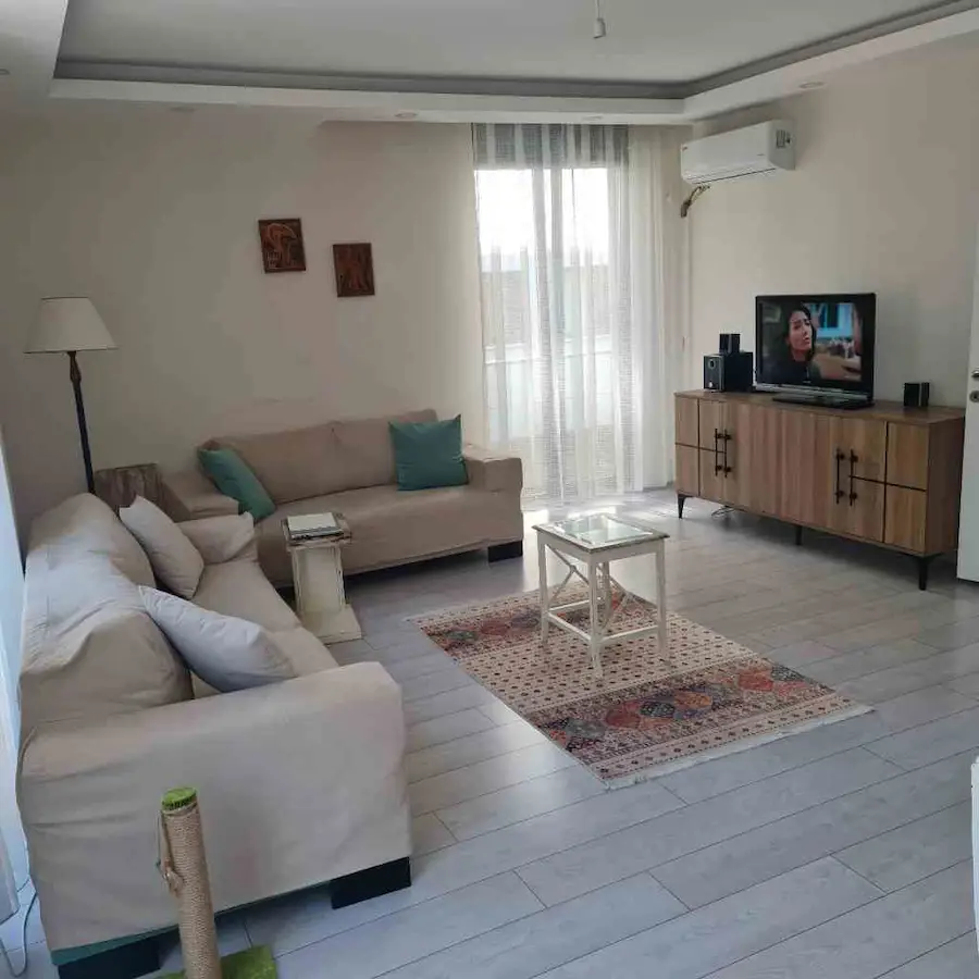 BOSTANCI DA FERAH TÜM GÜN GÜNEŞ ALAN TERTEMİZ KİRALIK 2+1 DAİRE