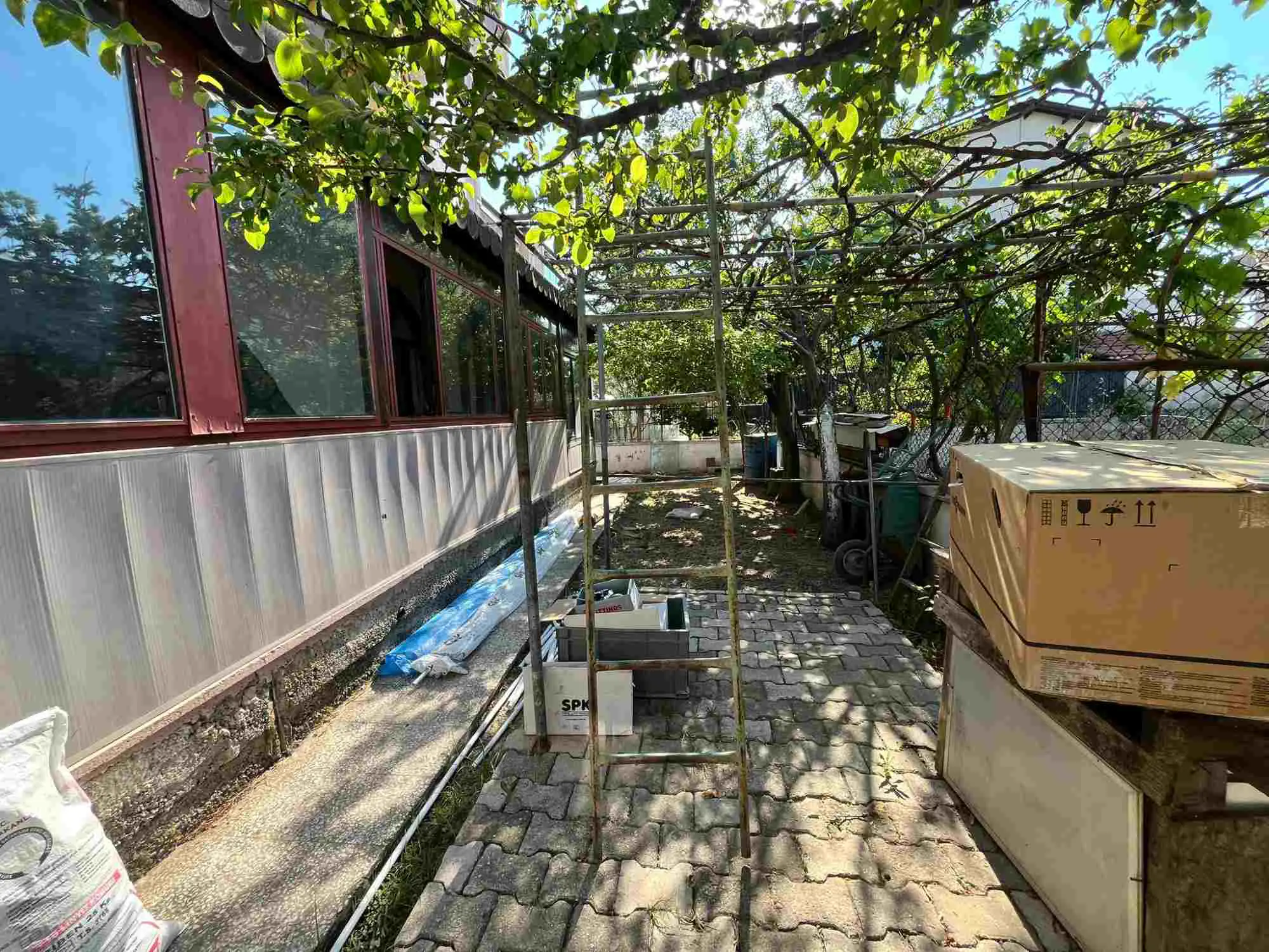 Property image 8