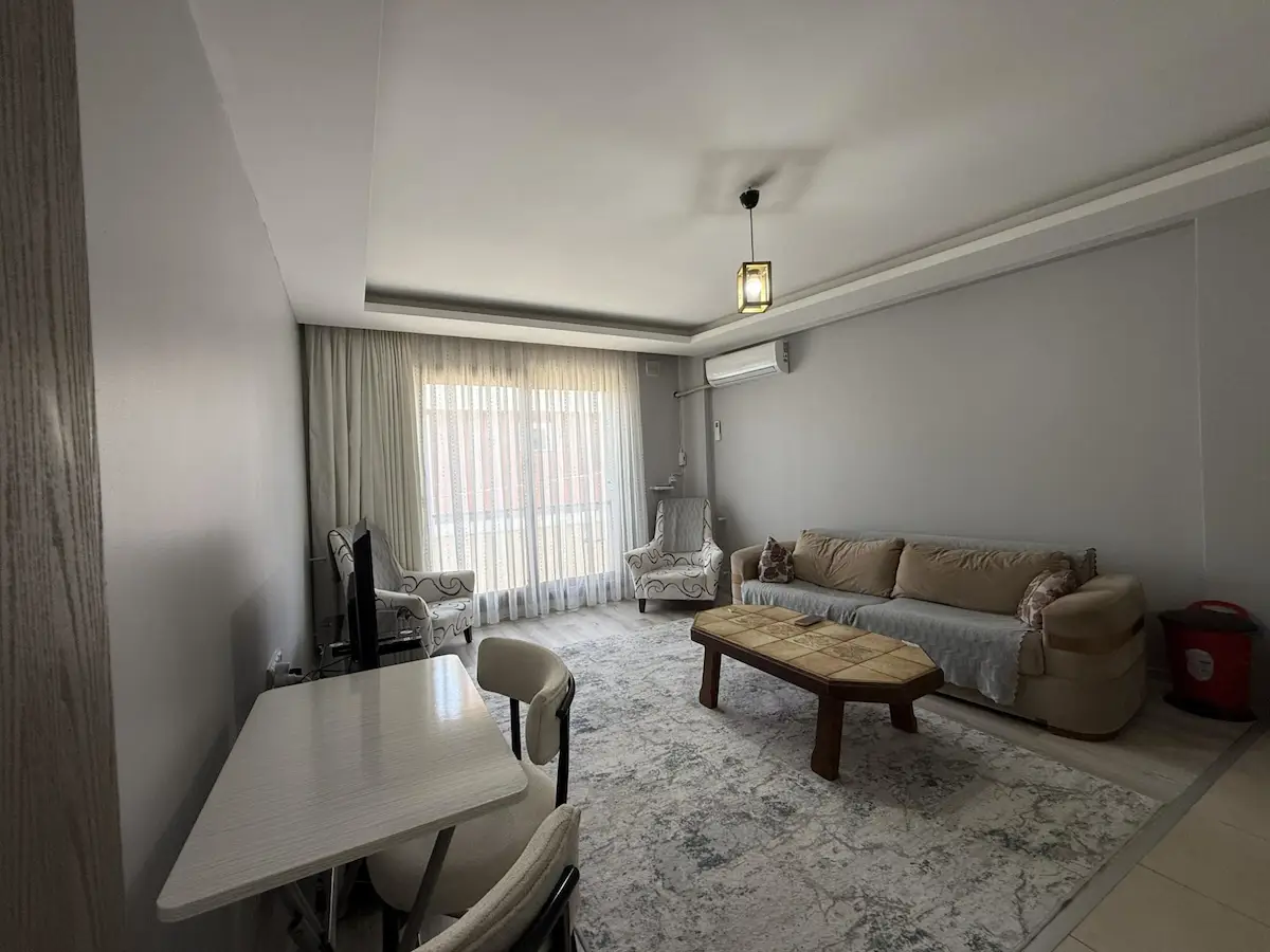 BUCA TINAZTEPE KAMPÜS KARŞISI D.GAZ KLİMA 1+1 KİRALIK DAİRE