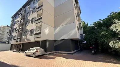 REMAX ADVANTAGE ARZU AKSARAY'DAN ÜNIVERSITEYE YAKIN ARAKAT 1+1