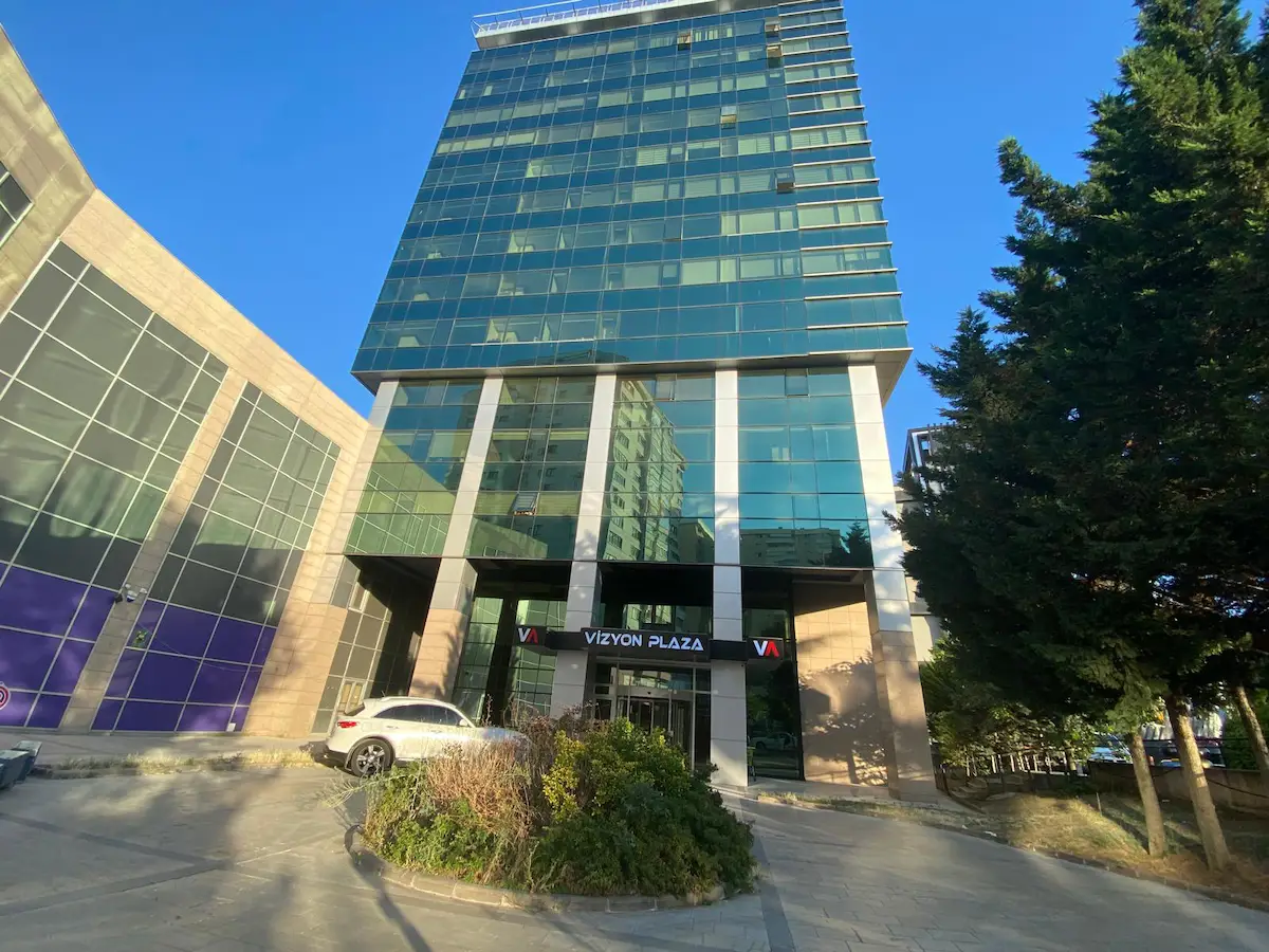 YILDIZEVLER VİZYON PLAZA 120 M2 EŞYALI PRESTİJLİ EŞYALI OFİS