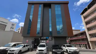 PENDİK ÇINARDERE’DE 1.238 M² PLAZA TİPİ KOMPLE BİNA | 5 KAT | METROYA YAKIN