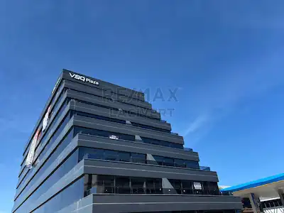 RE/MAX LACİVERT'TEN VOQ PLAZA'DA SATILIK LÜKS OFİS