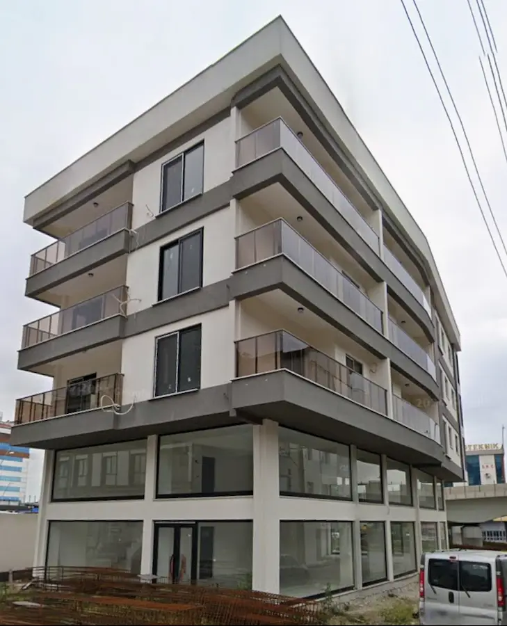 KURUMSALLAR KAÇIRMASIN TABELA DEĞERİ YÜKSEK KİRALIK PLAZA