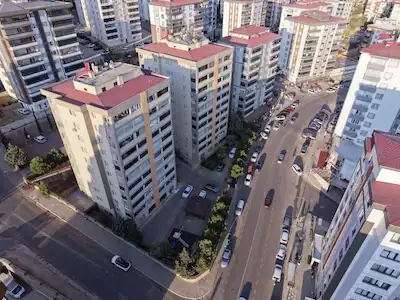 RE/MAX EDE'DEN | SÜLEYMAN ŞAH'TA PRESTIJLI SITEDE SATILIK 4+1