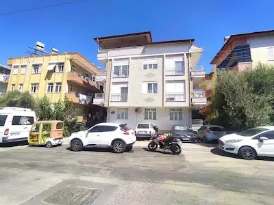 MANAVGAT MERKEZİ BÖLGEDE HÜKÜMET KONAĞI ARKASI SATILIK 2+1  DAİRE