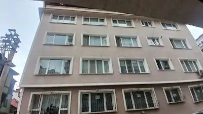 REMAX AREA UMURBEY MAHALLESİ 3+1 ARA KAT KİRALIK DAİRE