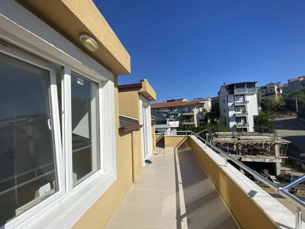REMAX DREAM DEN  KAVANIUM BAĞÇEŞME 2+1 ÇATI DUBLEX