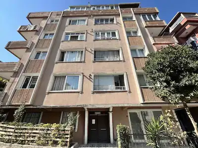 AVCILAR E5 METROBÜS YANI KENTSEL İÇİN UYGUN GENİŞ 3+1 SATILIK DAİRE