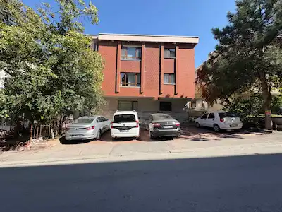 ÇANKAYA BÜYÜKESAT ASANSÖRLÜ KIRALIK 4+1 UYGUN KIRALIK DAIRE
