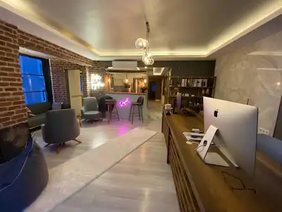 ATAKUM'DA CAĞALOĞLUNA CEPHE 120 M2 İÇİ FUUL YAPILI KİRALIK OFİS