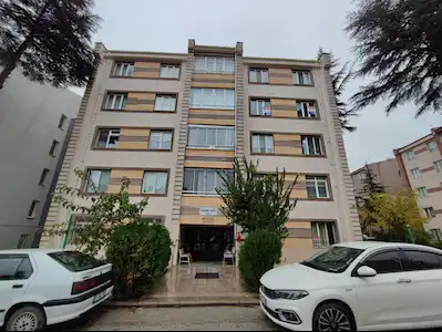 RE/MAX MOD'DAN ALİ FUAT CEBESOY TRANVAY DURAĞINDA KİRALIK DAİRE