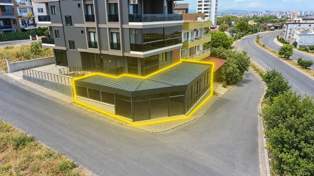 REMAX RİNA'DAN SATILIK PRESTİJLİ TİCARİ DÜKKANLAR