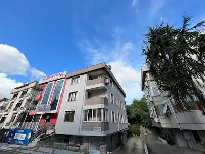 ALTUNİZADE BAYRAMAĞA SOKAK METRO METROBÜS YAKINI 3+2 DUBLEKS 160M2