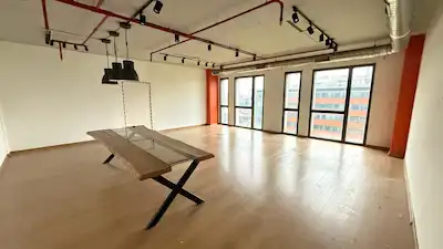 REMAX OLUŞUM'DAN G PLUS OFİS BLOĞUNDA 240 M2 KİRALIK OFİS