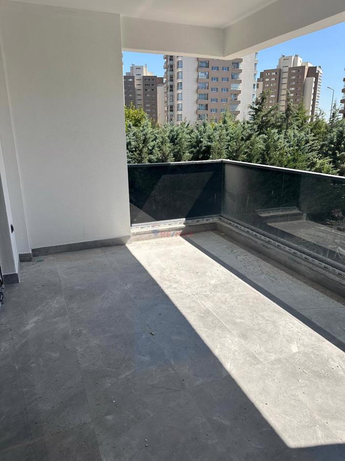 DORA İNCEK'TE 4.5+1 203m² Geniş ve Ferah Satılık Daire



















