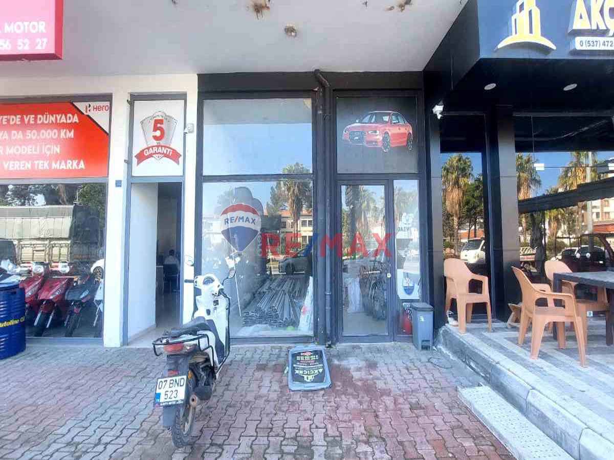 D400 ANAYOLUNA SIFIR 82 MT2 KİRALIK DÜKKAN