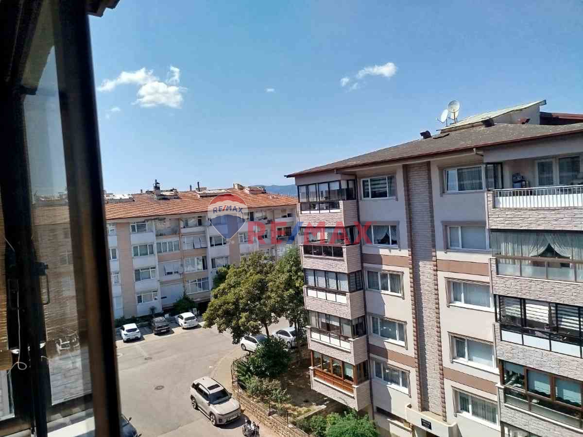 REMAX NATURAL'DAN DEĞIRMENDERE AŞIYAN SITESINDE KIRALIK 3+1