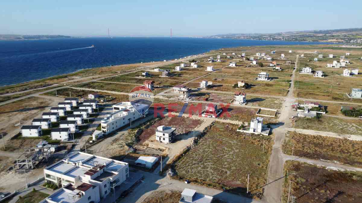 LAPSEKI UMURBEYDE %25 2,5 KAT VILLA İMARLI 435 M2 SATILIK ARSA