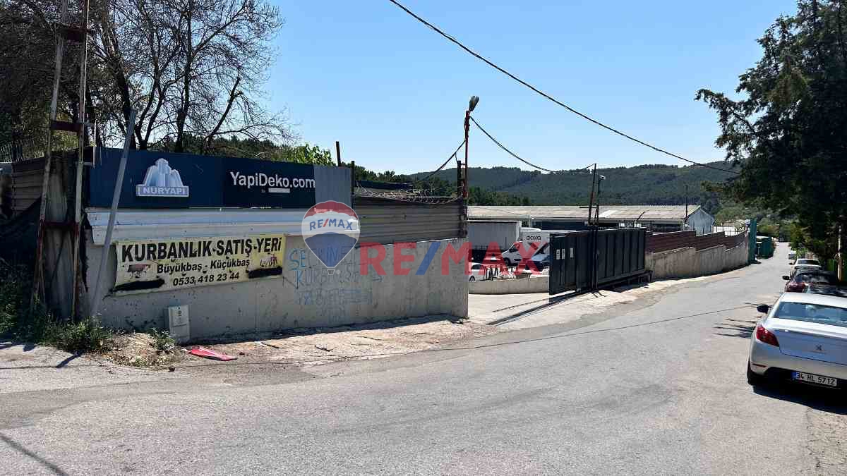 B.BAKKALKÖY YOLUNA CEPHELİ 4.250 M2 ARSADA 1.500 M2 DEPO-IŞYERI