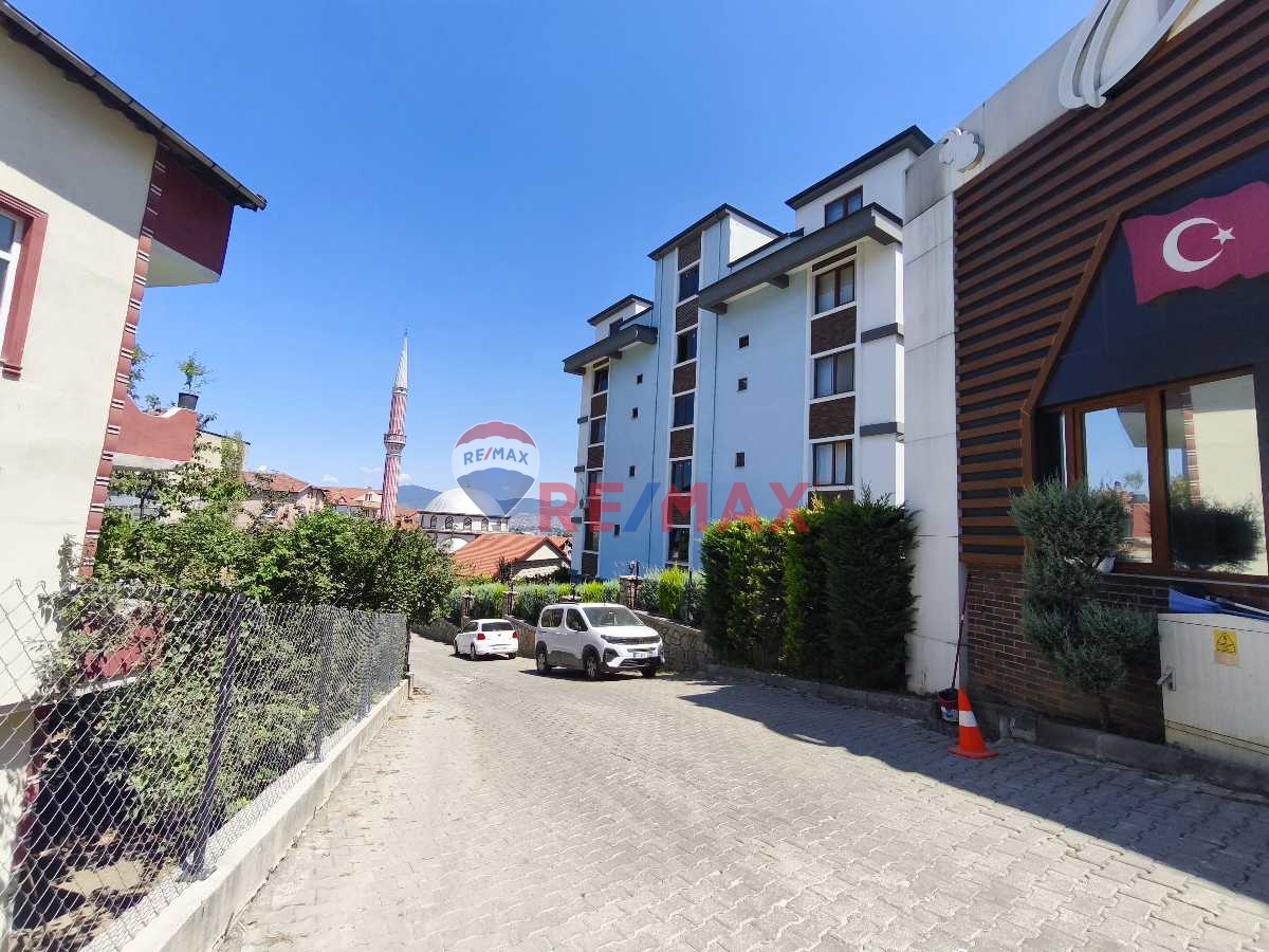 REMAX NATURAL DEN OLKAR SAFİR SİTESİNDE HAVUZLU 4+1 SATILIK DAİRE