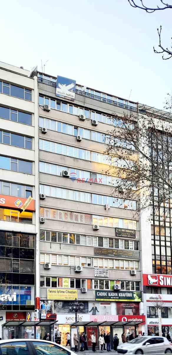 KIZILAY,ATATÜRK BULVARI ÜZERİ, 1+1+SEKRETERYA,ASANSÖRLÜ, EŞYALI