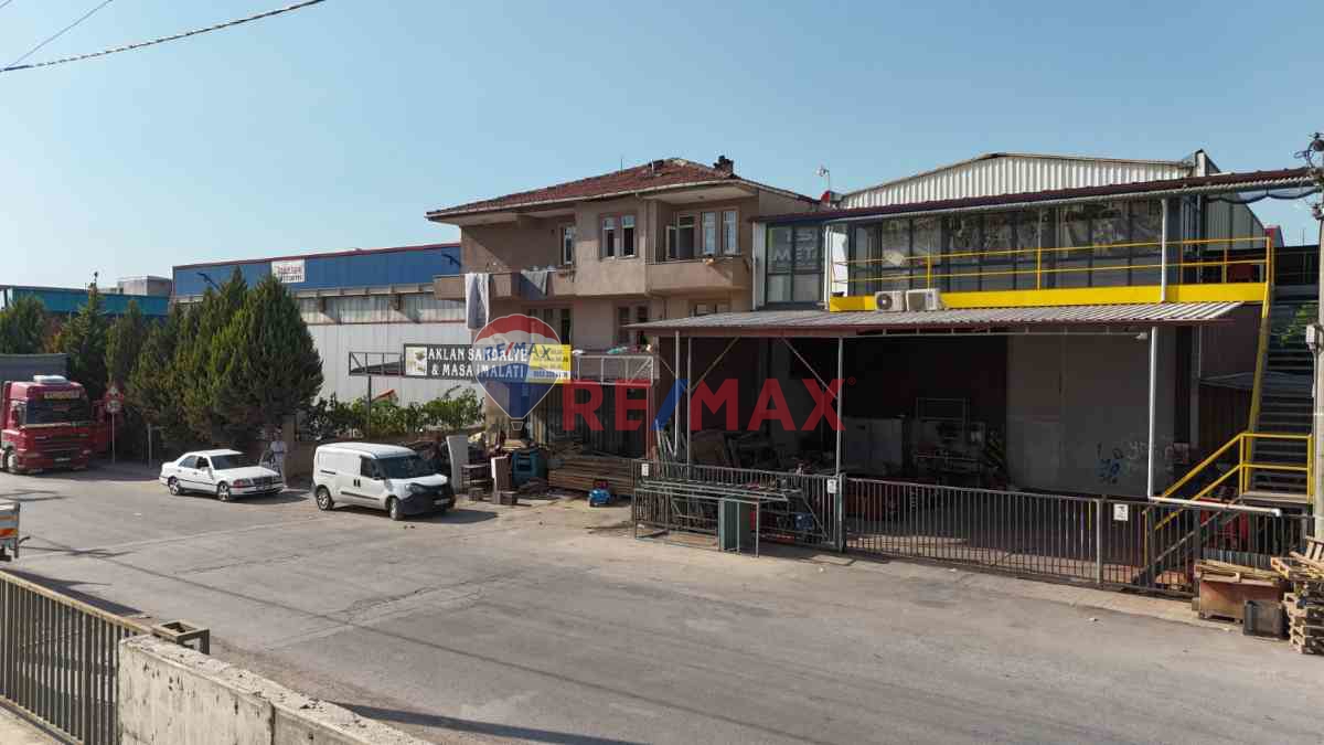 REMAX NATURAL'DEN BAŞISKELE'DE KOMPLE SATILIK BINA