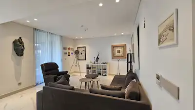 ÇEŞME AYASARANDA MARINERA ÖZEL PLAJLI LÜKS SITEDE 2+1 SATILIK