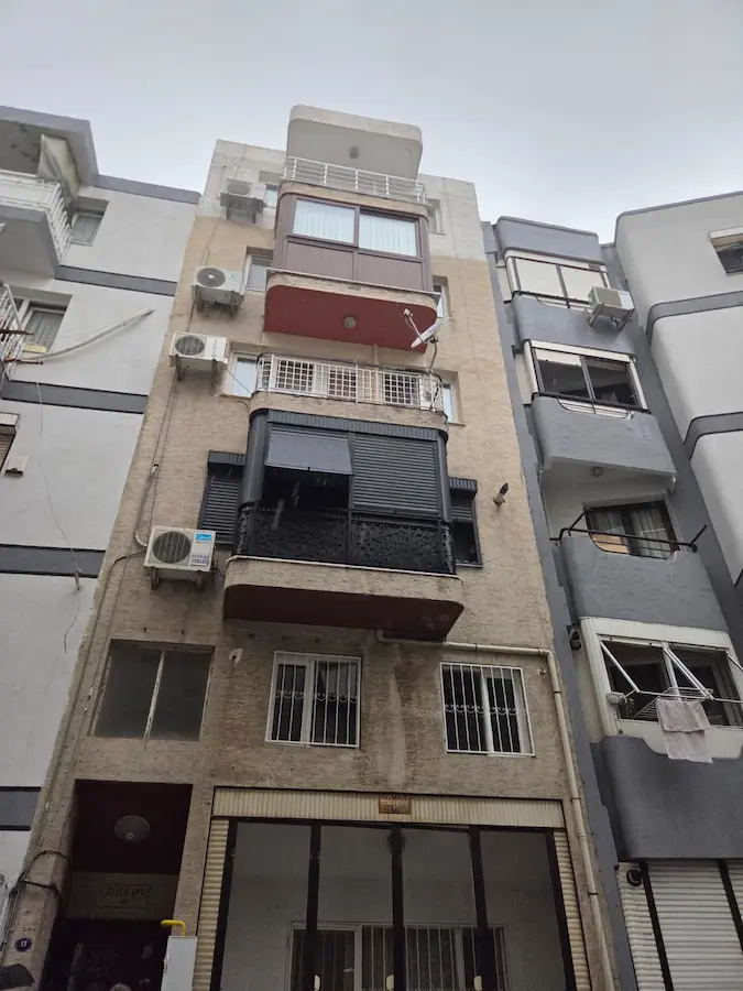 KARŞIYAKA DONANMACI MAHALLESİ 3+1 SATILIK DAİRE