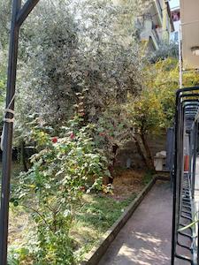 REMAX MODEL DEN İNCILIPINAR MAHALLESINDE KOMPLE SATILIK BINA