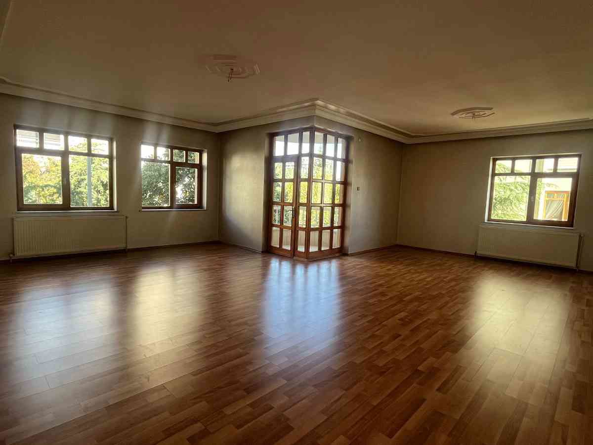 REMAX DOĞUDAN CUMHURİYET MAH. 4+1 KİRALIK EV, AZ KATLI