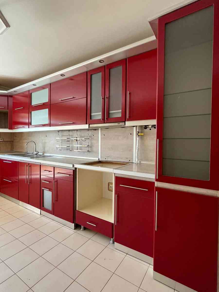 REMAX DOĞUDAN CUMHURİYET MAH. 4+1 KİRALIK EV, AZ KATLI