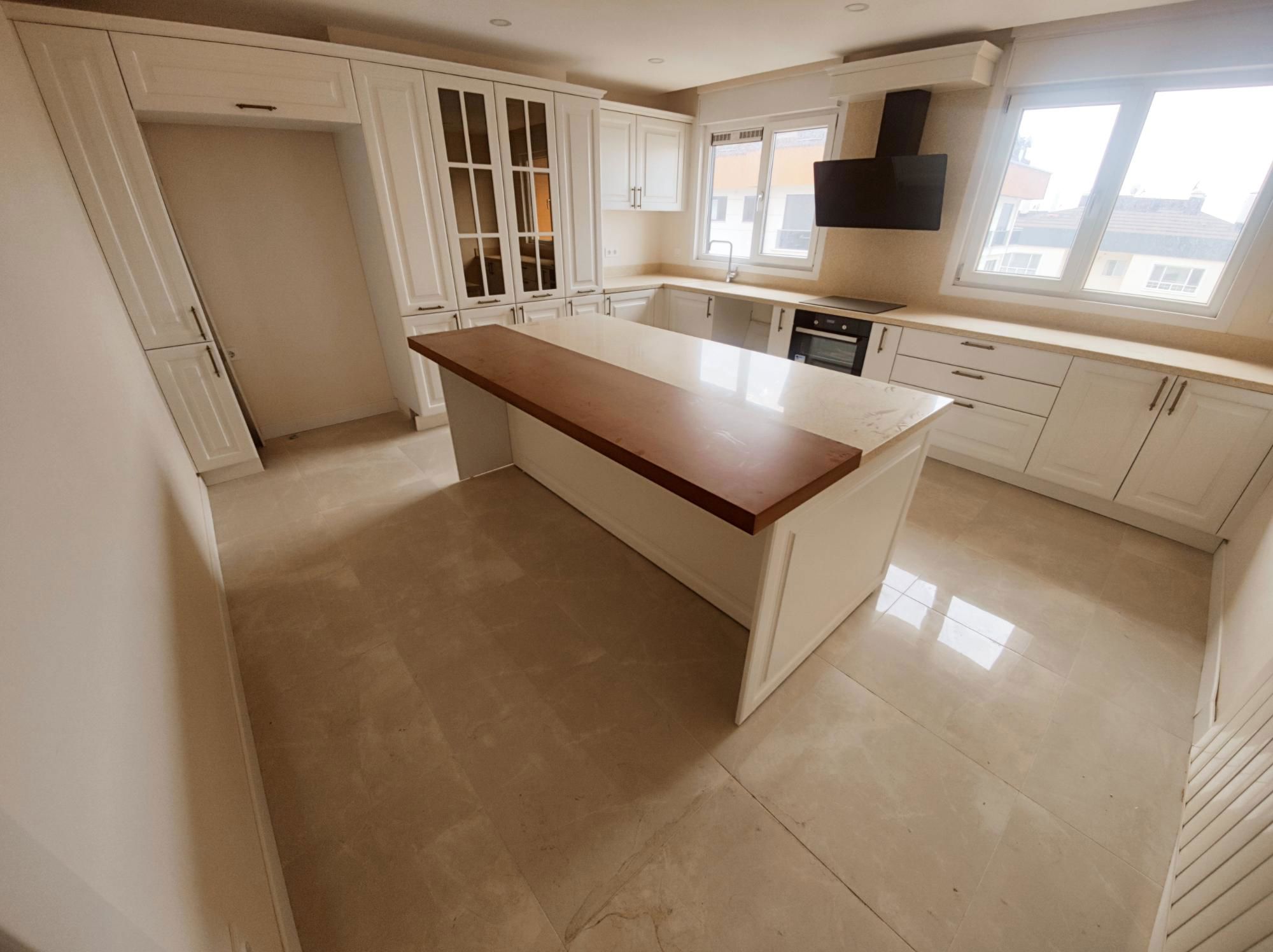 PARK REZİDANSTA ŞEHİR MANZARALI ADA MUTFAKLI 4+2 SIFIR TERASLI DUBLEKS