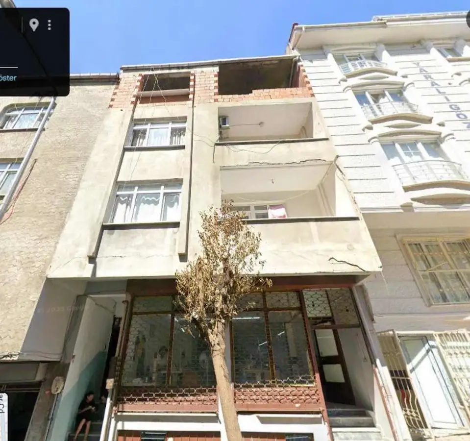 BAĞCILAR YILDIZ TEPETE'DE SATILIK KENTSEL DÖNÜŞÜME UYGUN BİNA