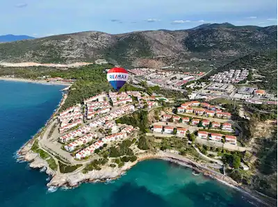 DENIZE SIFIR SITEDE HARIKA VILLA