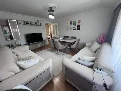 BEYKOZ ÇIĞDEM MAHALLESI'NDE BAHÇELI 2+1 SATILIK DAIRE
