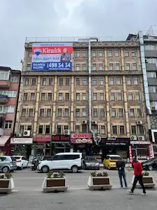 ZONGULDAK MERKEZDE PRESTIJLI 7 KATLI KOMPLE BINA KIRALIK!